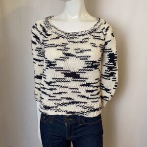 American Eagle Outfitters Black and White Sweater
